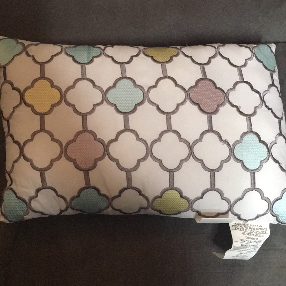 Decorative pillow